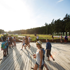 Hotbox pixie volunteers working on the bridge by Marc Sethi 