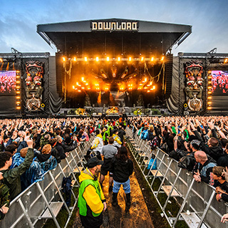 4 weeks until Download Festival! Volunteer for free entry!