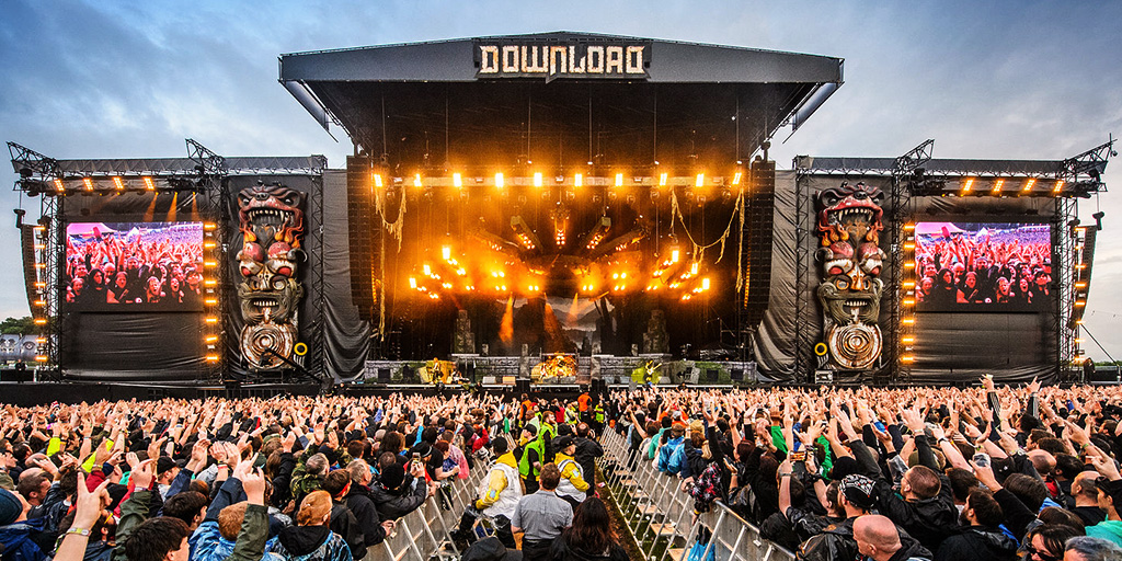 4 weeks until Download Festival! Volunteer for free entry!