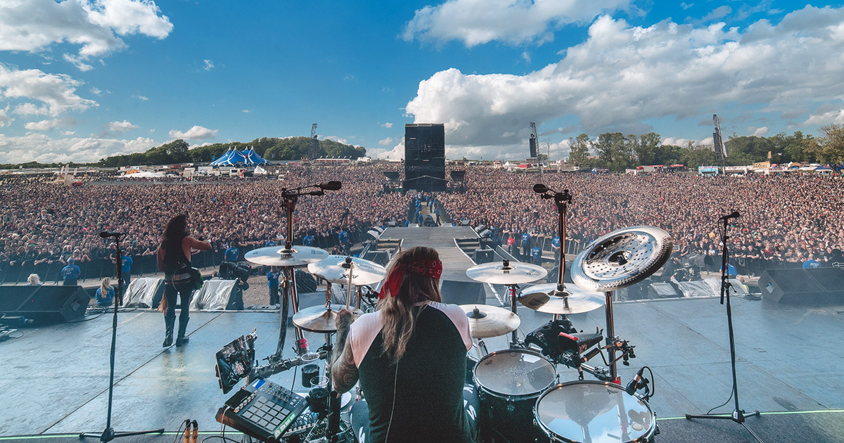 2 months to Download Festival and just 200 volunteer places left!