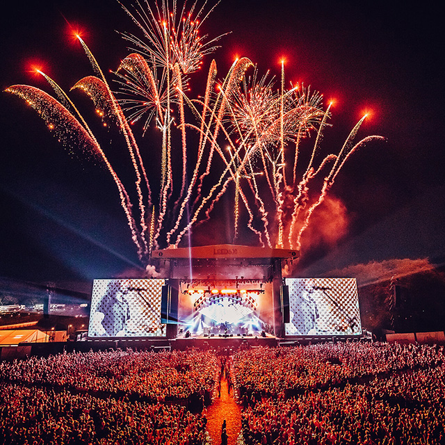 2020 festival volunteer applications for Download, Latitude, Camp Bestival, Reading and Leeds are open!