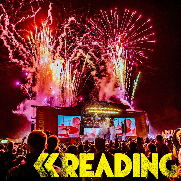 Volunteer at Reading Festival 2022 with Hotbox Events - Stage photo with festival logo - 2022-001 740PxSq72Dpi
