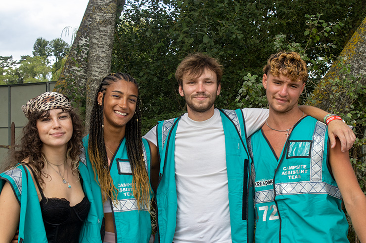 Volunteer at Reading Festival with Hotbox Events - Campsite volunteer team v2023001 740x493Px72Dpi